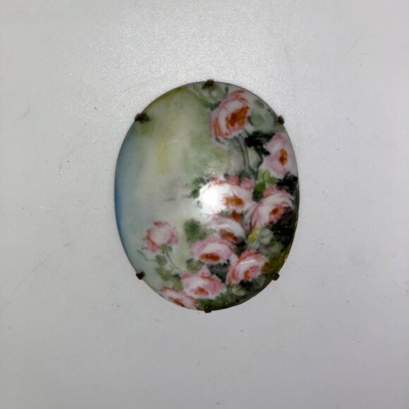 Antique Hand-Painted Porcelain Brooch With Pink Roses C-Clasp Gold-tone - Picture 2 of 15